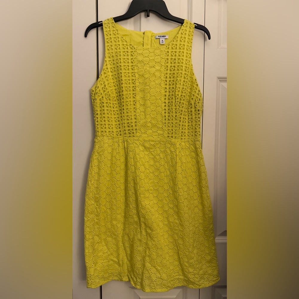 GUC Old Navy dress. Size 10.
